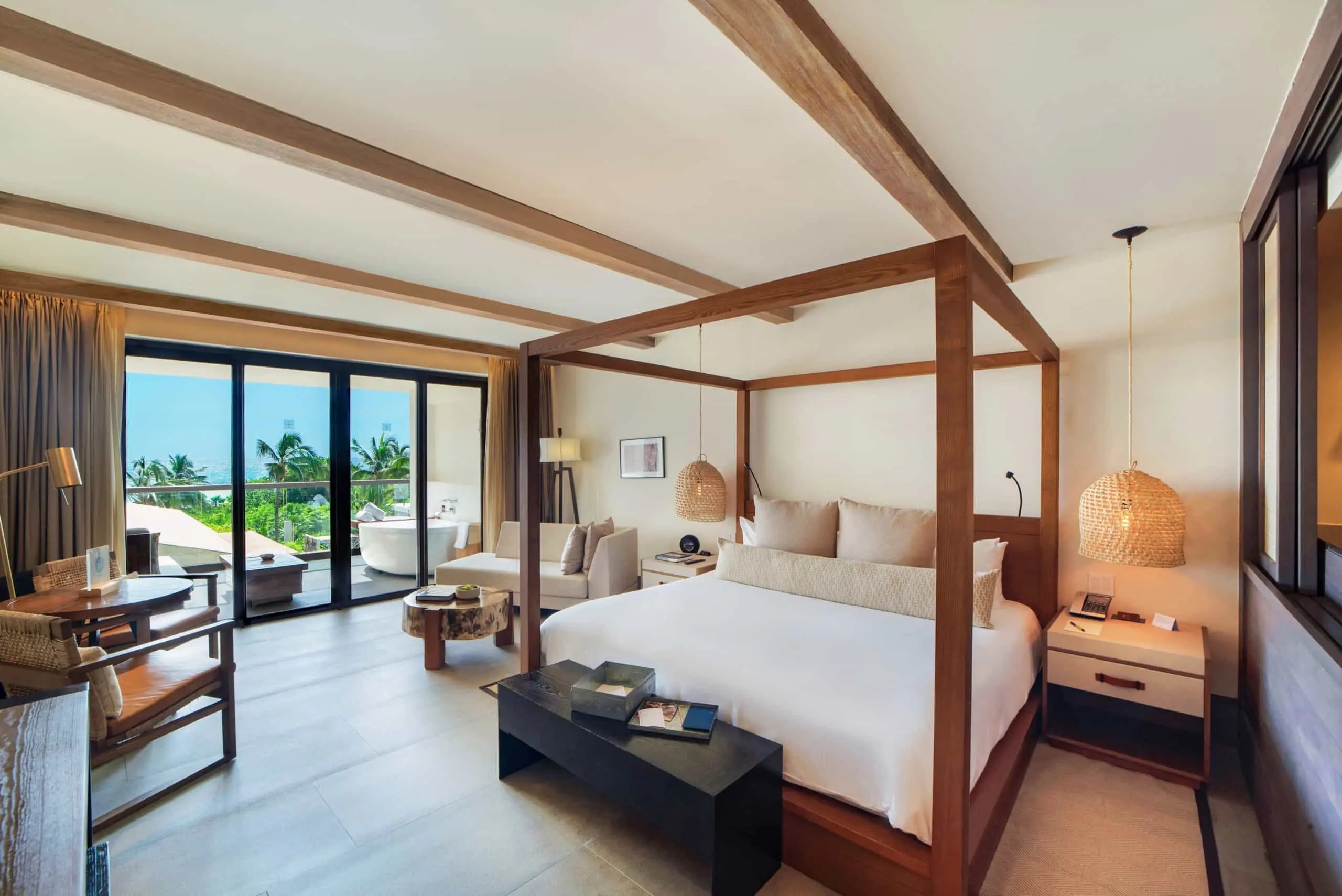 UNICO 20Â°87Â° Oceanfront Plunge Pool Suite